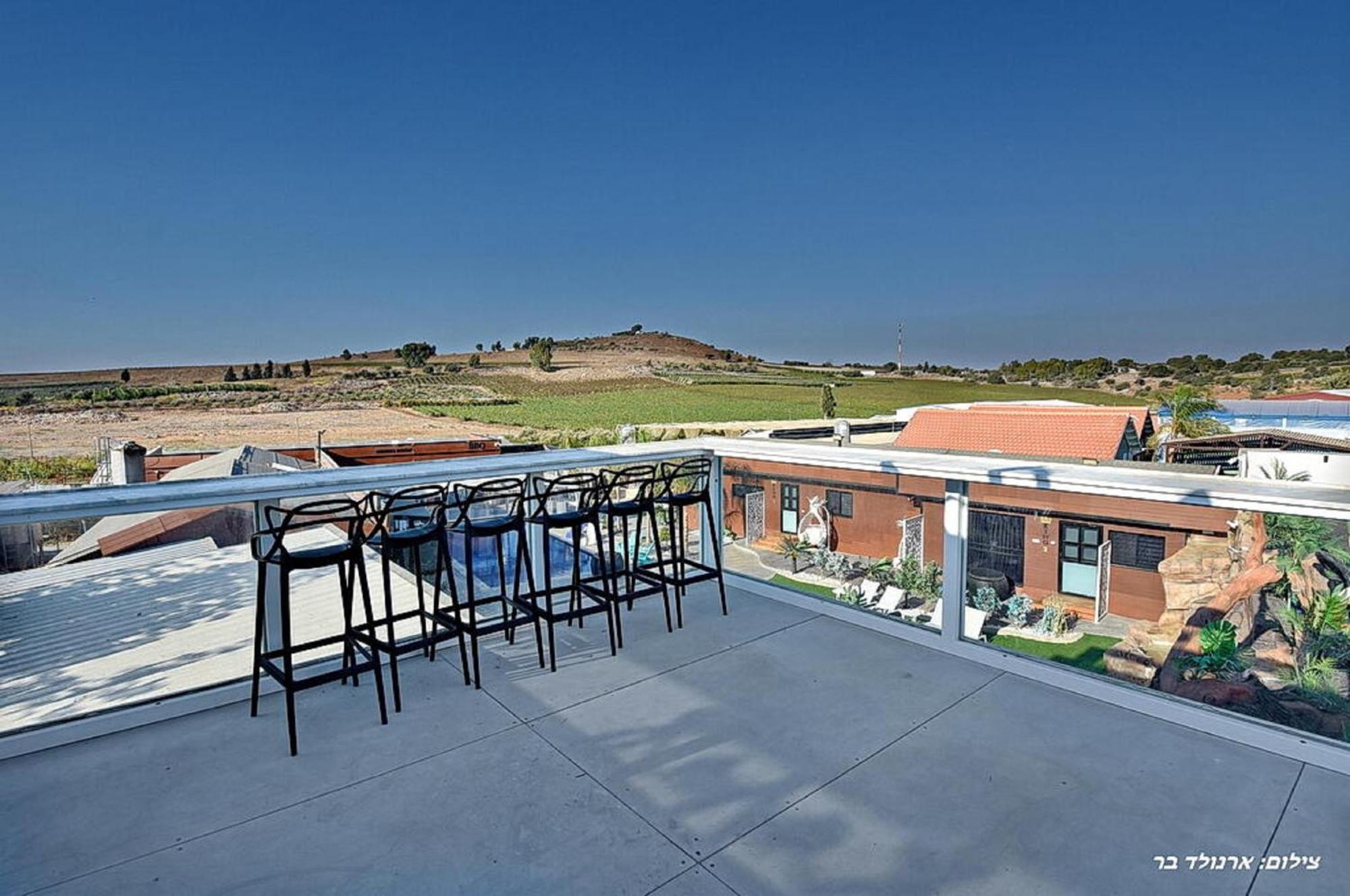 אוטופיה בצפון - מתחם אירוח מפואר Hotel Dalton Bagian luar foto