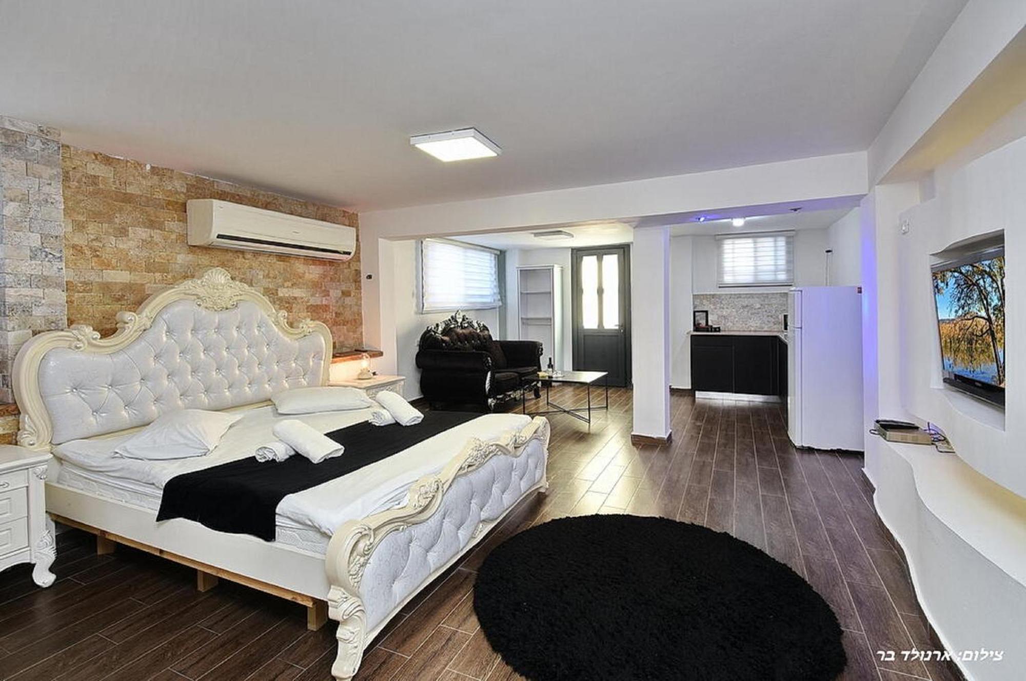 אוטופיה בצפון - מתחם אירוח מפואר Hotel Dalton Bagian luar foto