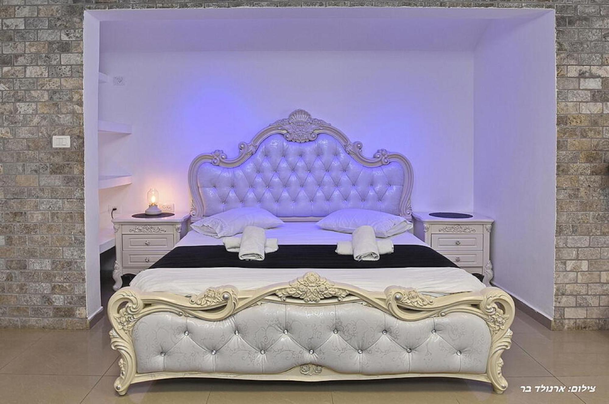אוטופיה בצפון - מתחם אירוח מפואר Hotel Dalton Bagian luar foto